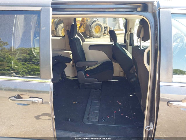 Chrysler Town & Country Touring