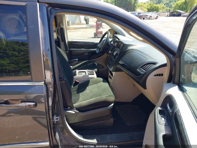 Chrysler Town & Country Touring