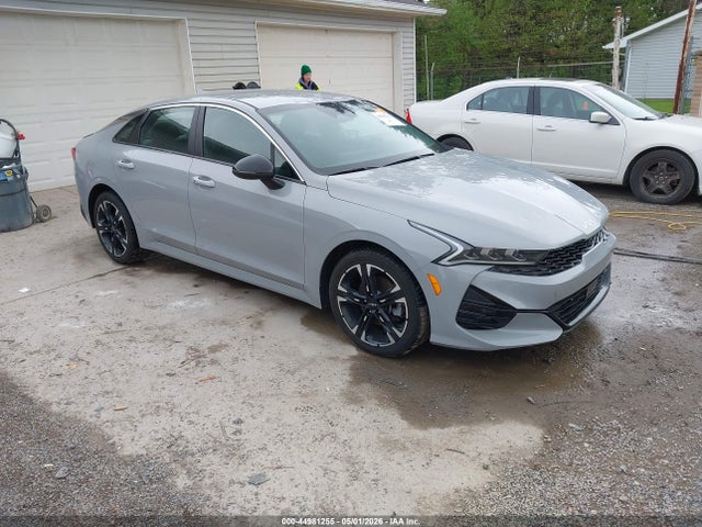 Salvage Kia K5 Image