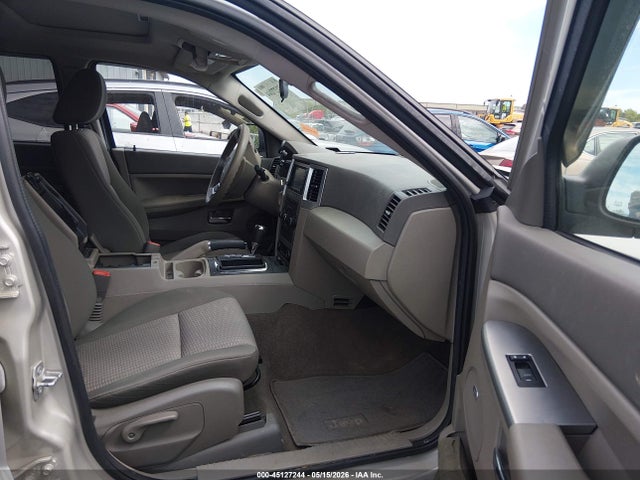 Jeep Grand Cherokee Laredo
