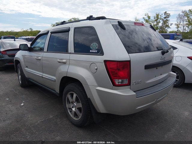 Jeep Grand Cherokee Laredo