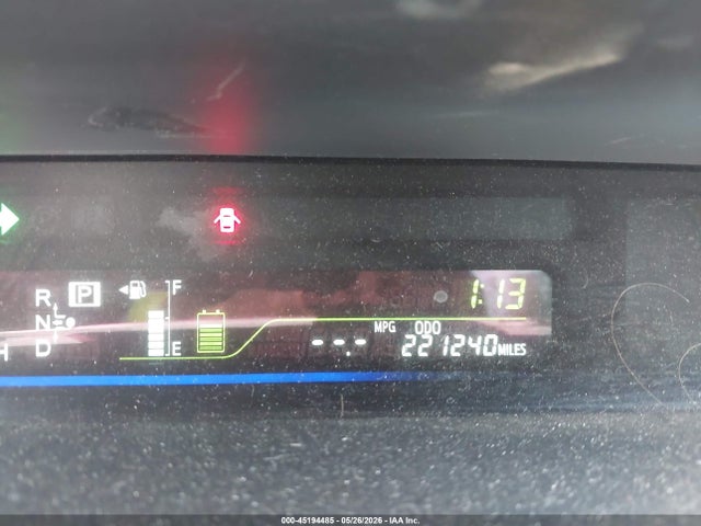 Toyota Prius v Two