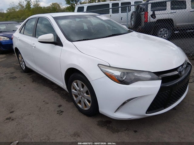 Salvage Toyota Camry Image