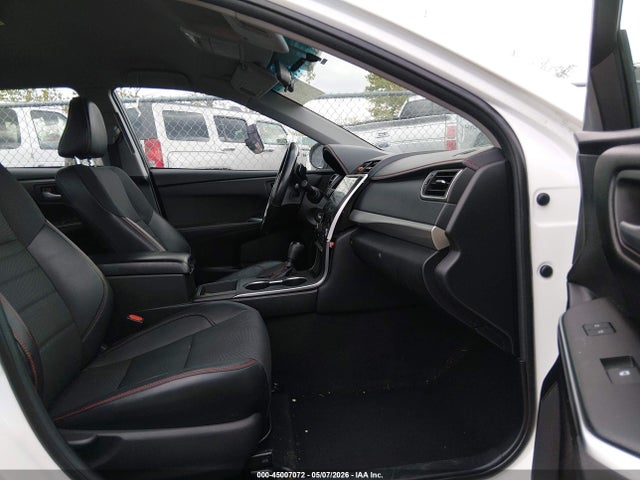 Toyota Camry Se
