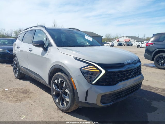 Salvage Kia Sportage Image