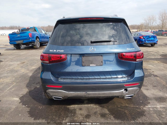 Mercedes-Benz GLB 4matic