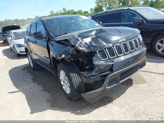 Salvage Jeep Grand Cherokee Image