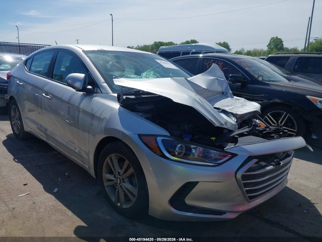 Salvage Hyundai ELANTRA Image