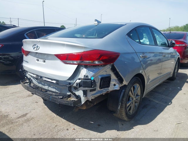Hyundai ELANTRA Sel