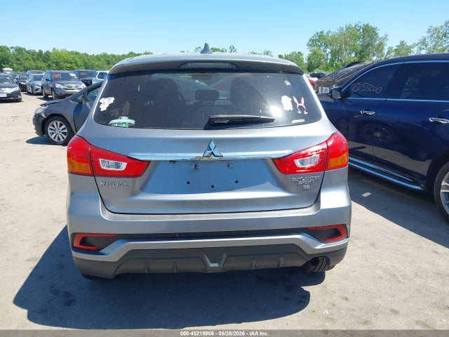 Mitsubishi Outlander 2.4 Se