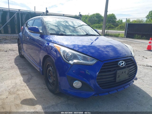 Salvage Hyundai VELOSTER Image