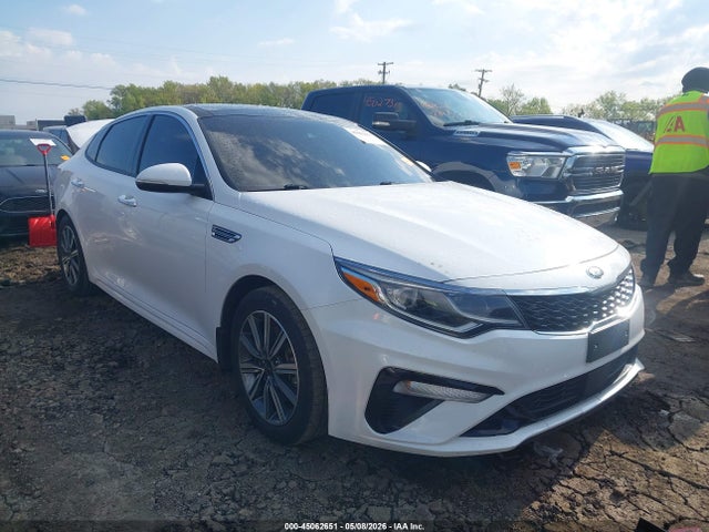 Salvage Kia Optima Image