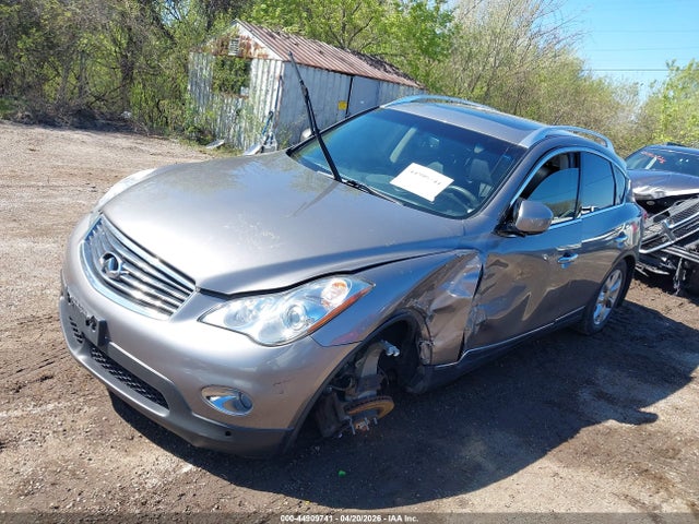 INFINITI Ex Journey
