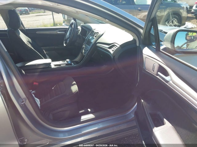 Ford Fusion Hybrid Se