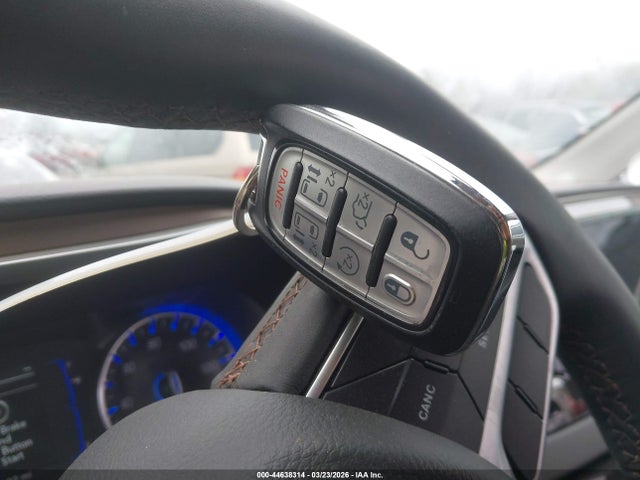 Chrysler Pacifica Touring L