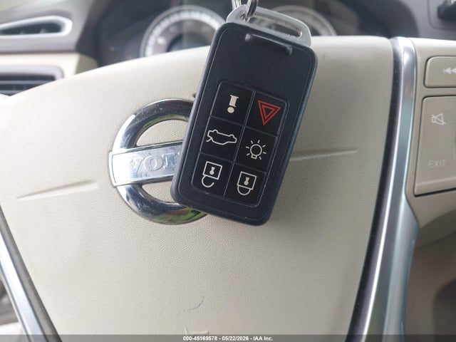 Volvo XC70 T6