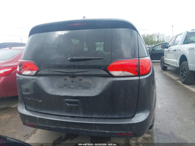 Chrysler Pacifica Touring L Plus