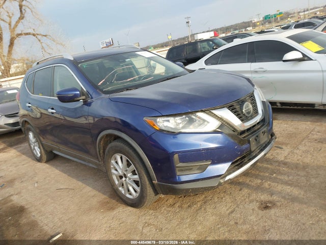 Salvage Nissan Rogue Image