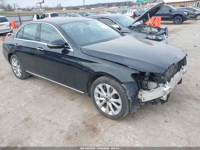 Salvage Mercedes-Benz E-Class Image