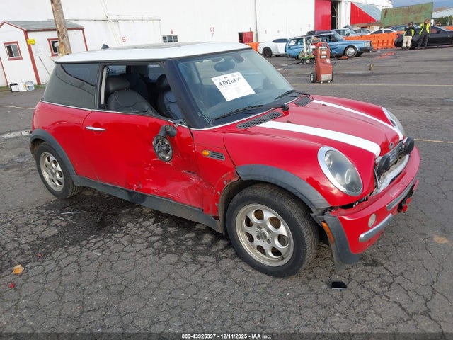 Salvage MINI Cooper Image