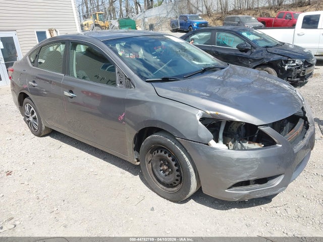 Salvage Nissan Sentra Image