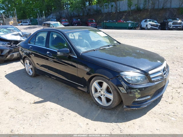 Salvage Mercedes-Benz C-Class Image