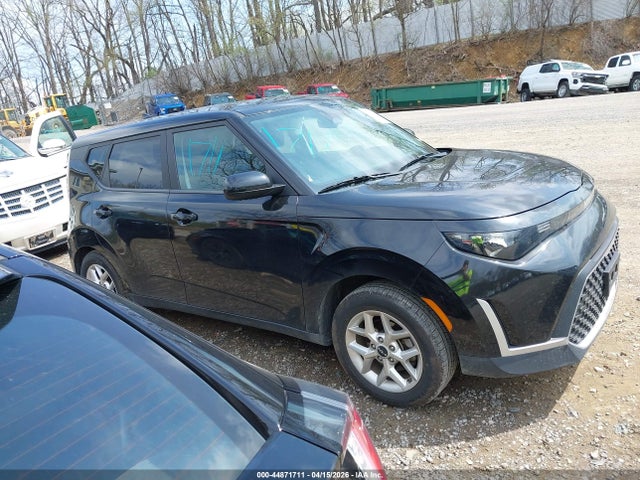 Kia Soul Lx