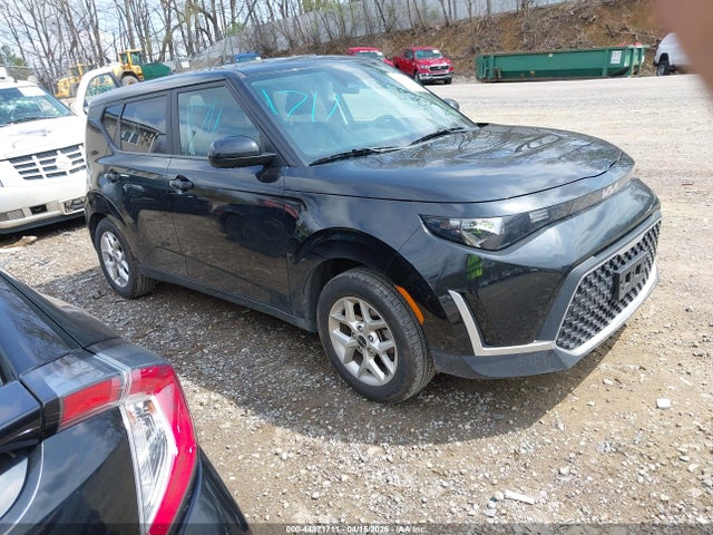 Salvage Kia Soul Image