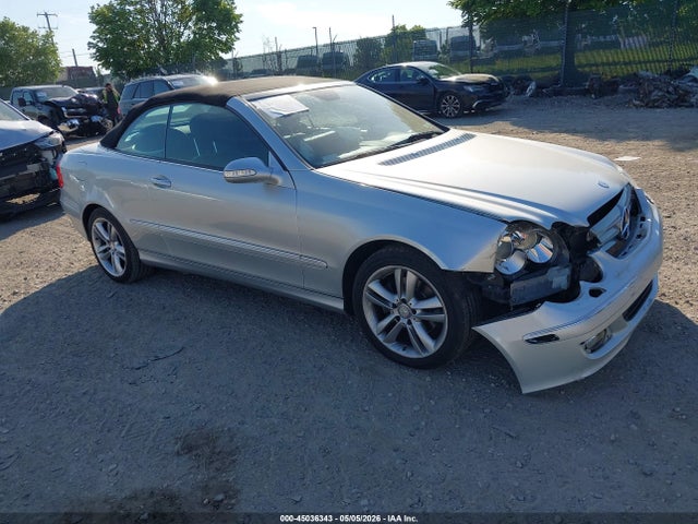 Salvage Mercedes-Benz Clk-class Image