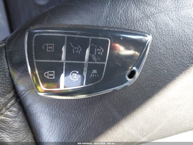 Chevrolet Suburban 4wd Lt