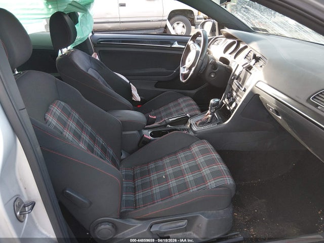 Volkswagen Golf 2.0t S 2-door