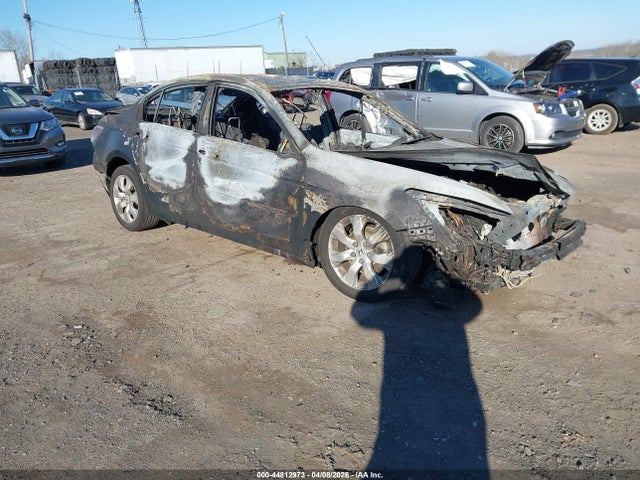 Salvage Honda Accord Image