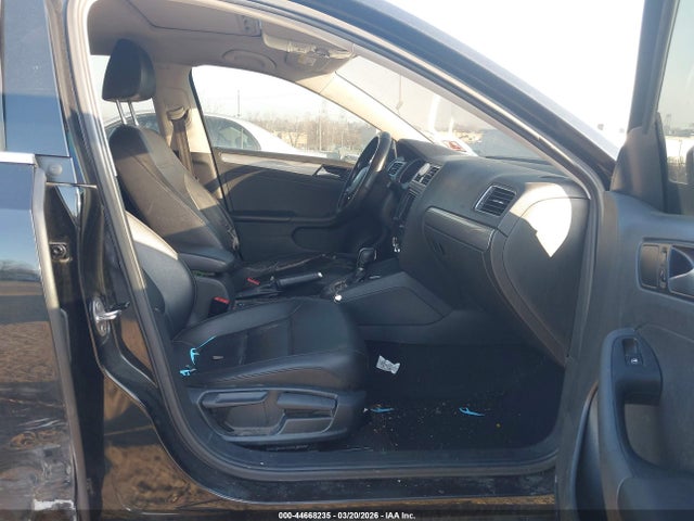 Volkswagen Jetta 1.4t Se