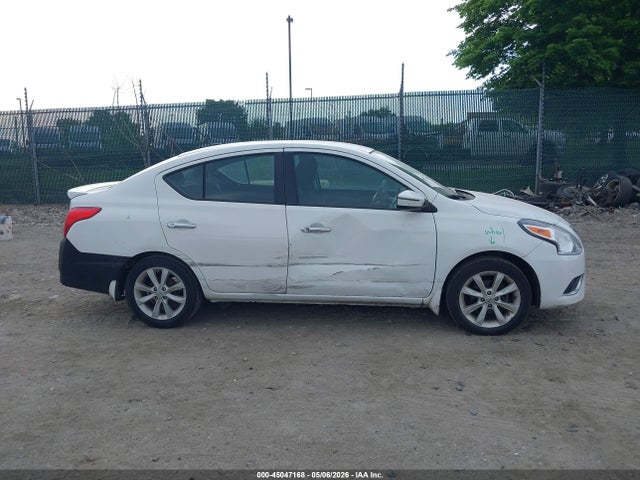 Nissan Versa 1.6 Sl