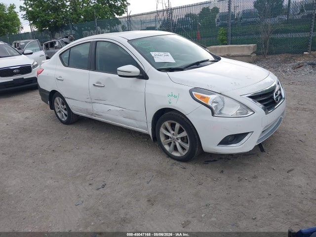Salvage Nissan Versa Image