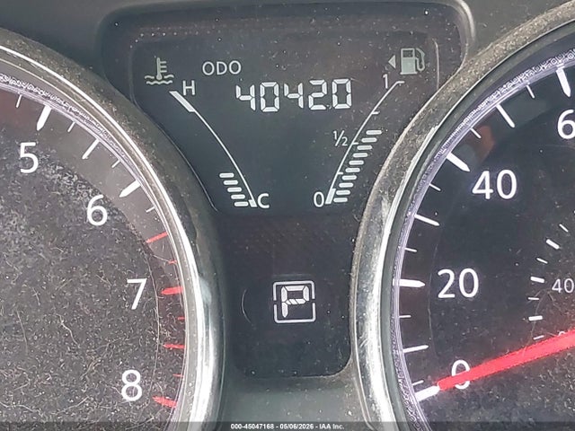 Nissan Versa 1.6 Sl