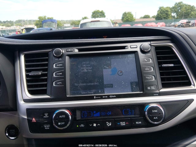 Toyota Highlander Xle V6