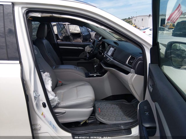 Toyota Highlander Xle V6