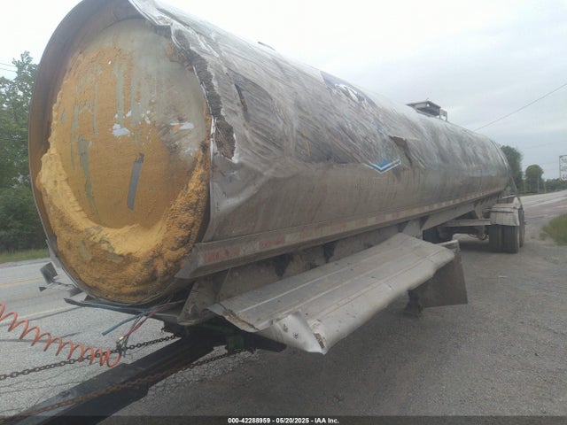 Walker Stainless Equip Co Tank Semi Trailer