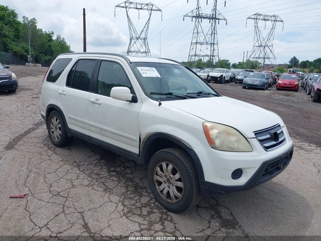 Salvage Honda CR-V Image