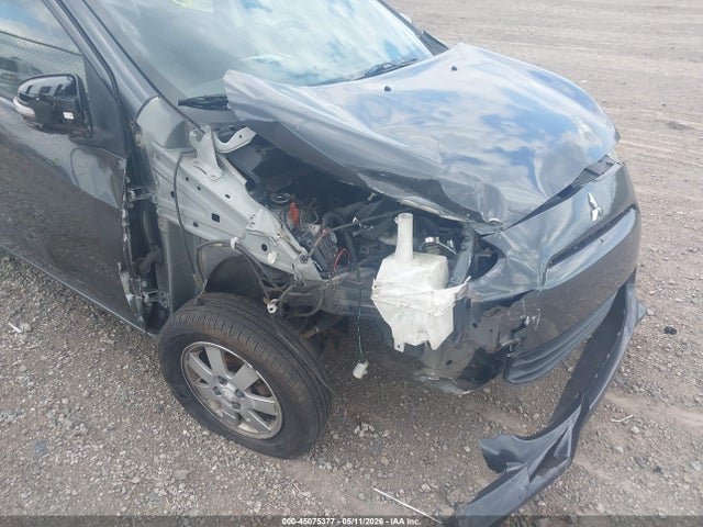 Mitsubishi Mirage Es