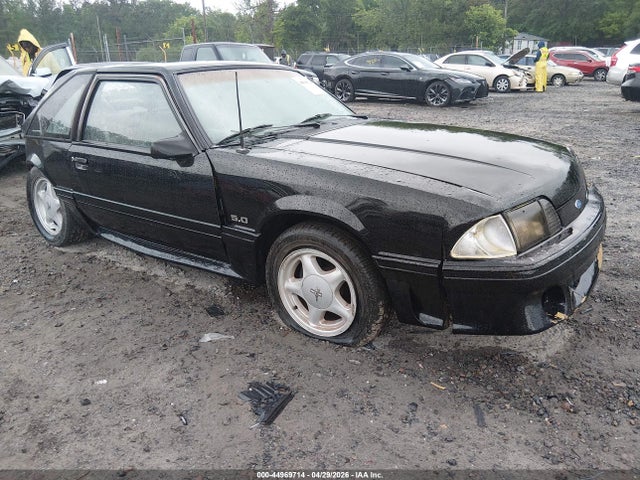 Salvage Ford Mustang Image