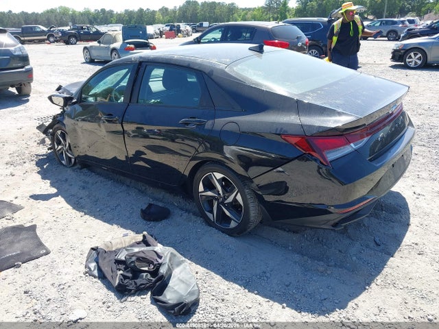 Hyundai ELANTRA Sel