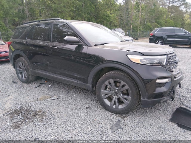 Salvage Ford Explorer Image