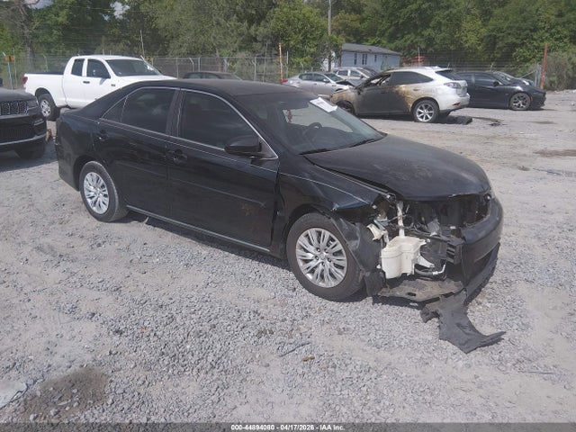 Salvage Toyota Camry Image