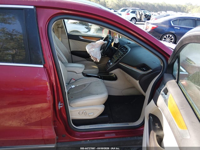 Lincoln MKC Select