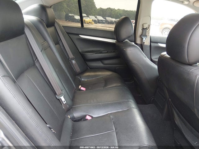INFINITI G37 Journey