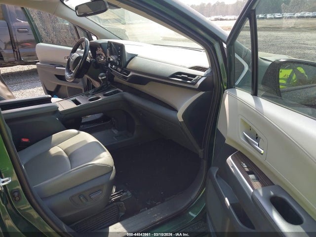 Toyota Sienna Xle