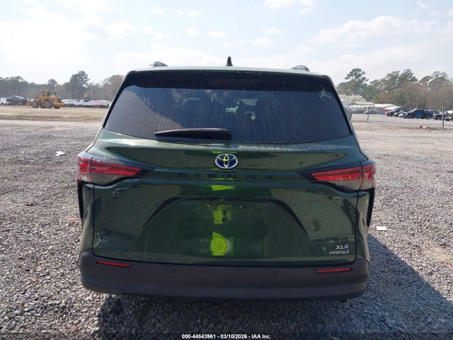 Toyota Sienna Xle