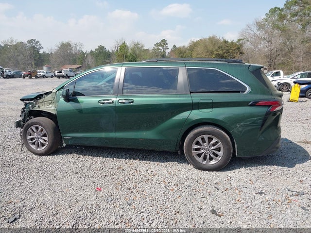 Toyota Sienna Xle